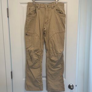Men’s Mountain Khakis Camber